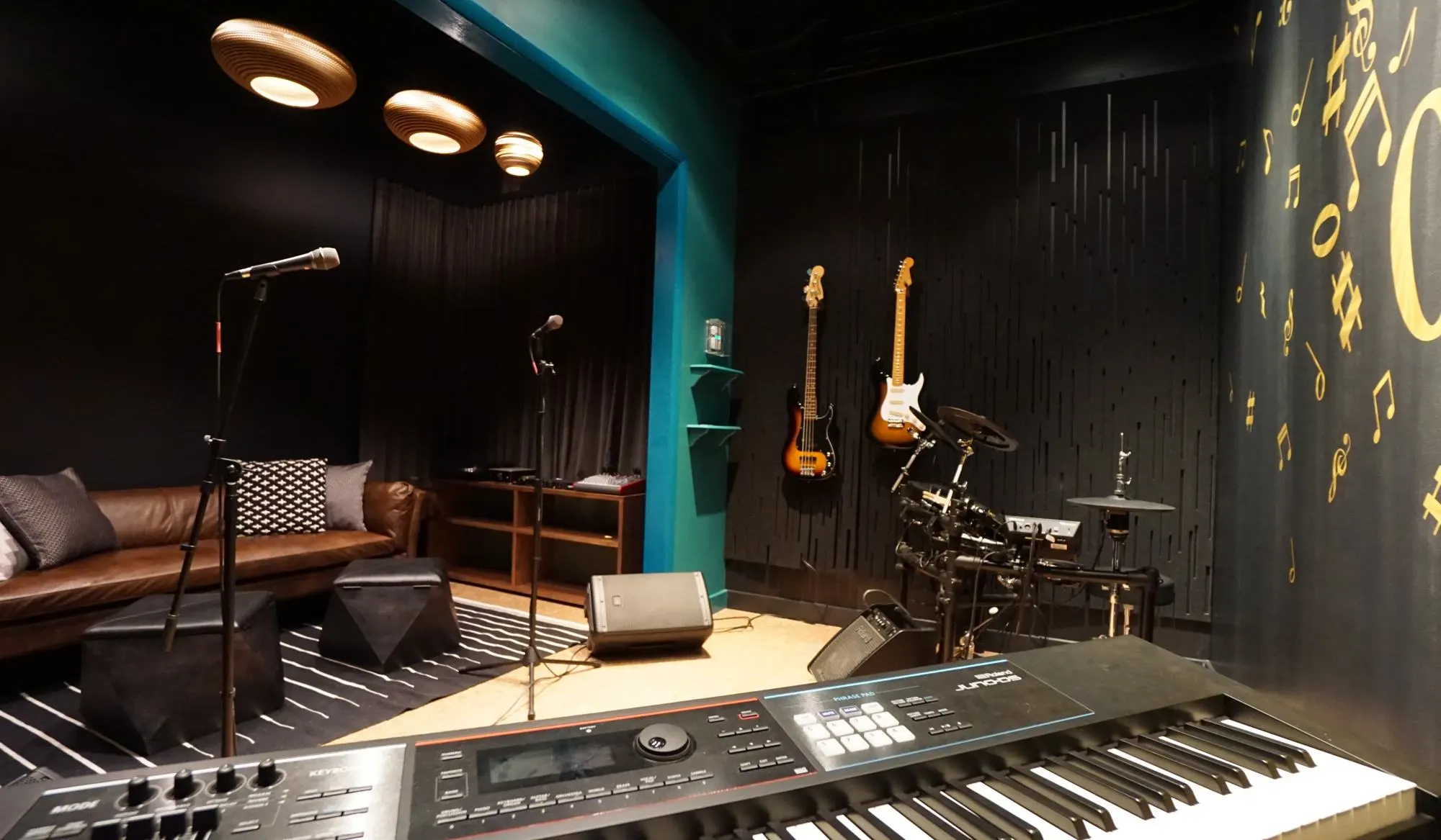 Music studio at Exhibit On Superior in Chicago, Illinois